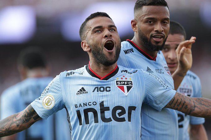 Daniel Alves, jogador do São Paulo