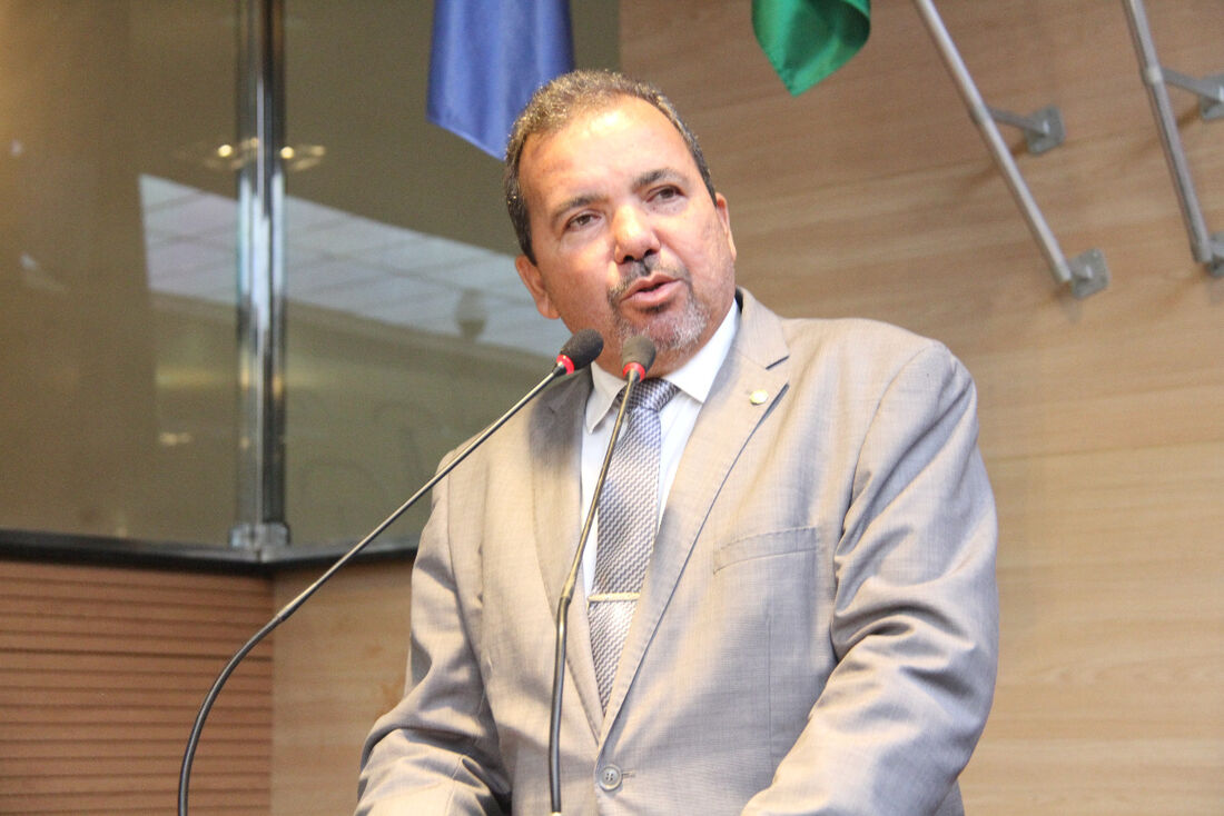 Premiação foi criada pelo vereador Hélio Guabiraba (sem partido)