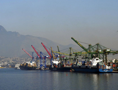 A balança comercial brasileira registrou superávit comercial de US$ 2,99 bilhões em setembro de 2025, após saldo positivo de US$ 5,860 bilhões em agosto.