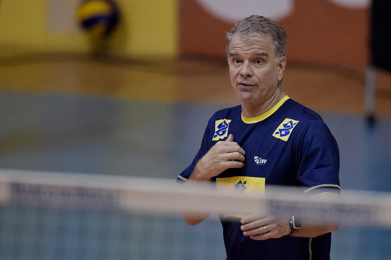 Bernardinho, técnico de vôlei 