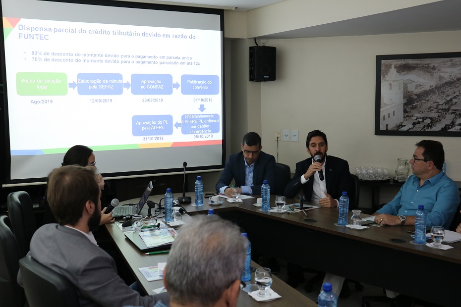 Encontro definiu novas ações que vão beneficiar o Polo de Confecções do Agreste