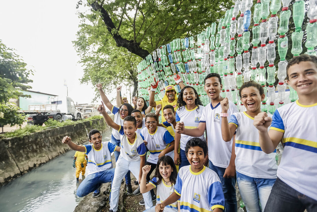 Projeto inovador idealizado por alunos da Escola Municipal Antônio de Brito Alves apresentou uma solução simples para um problema na comunidade