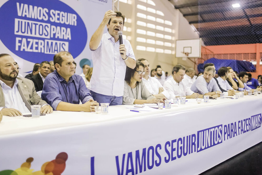 Prefeito do Recife foi anfitrião do evento e reforçou a escuta popular para a formação de um governo mais democrático