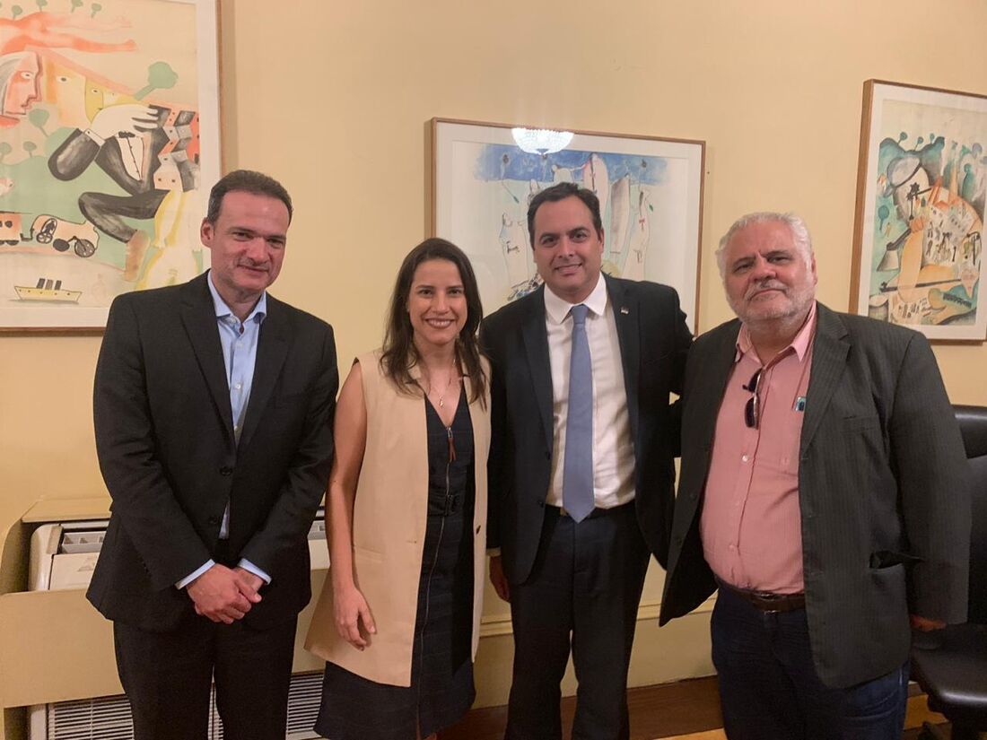 Raquel levou ao governador demandas de interesse do povo de Caruaru