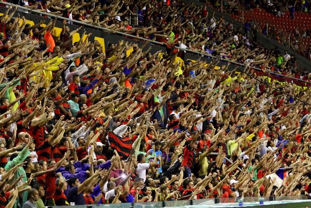 Torcida do Sport na Ilha do Retiro