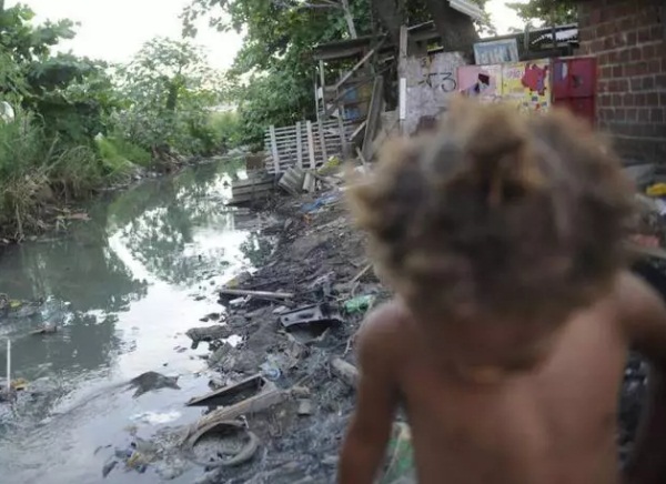 Desigualdade alta deixa o mundo 'mais vulnerável' a pandemias, diz ONU