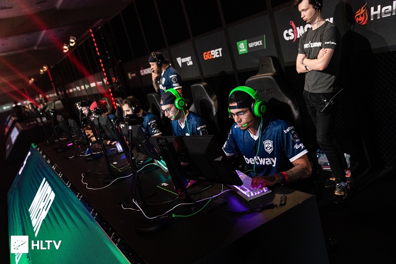MIBR durante a StarSeries i-League Season 8