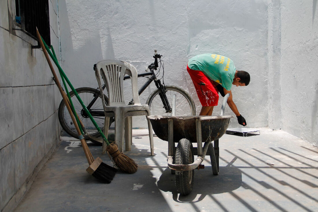 Reforma da escola comunitária no Chié