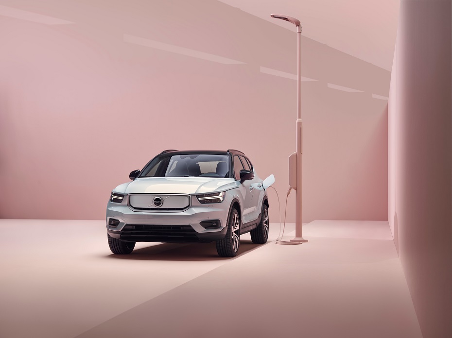 O XC40 Recharge chega com um modelo elétrico no próximo ano ao Brasil 