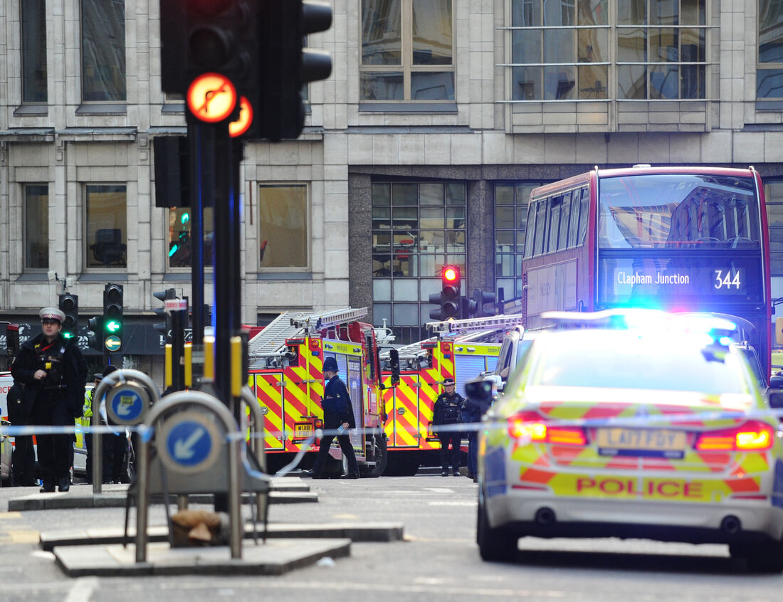 Policias na Ponte de Londres