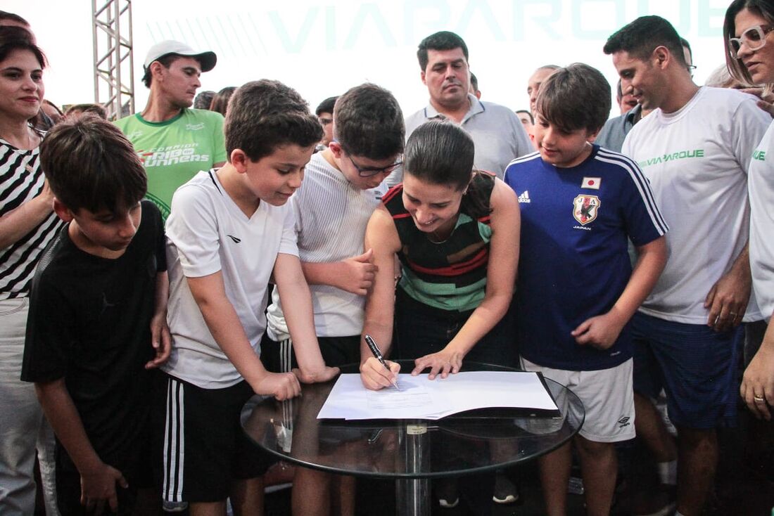   Composta por três etapas, o equipamento ligará um total de 16 bairros da cidade, com 8,5 km de extensão