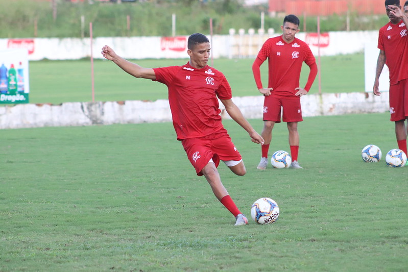 Thiago acertou transferência ao Flamengo