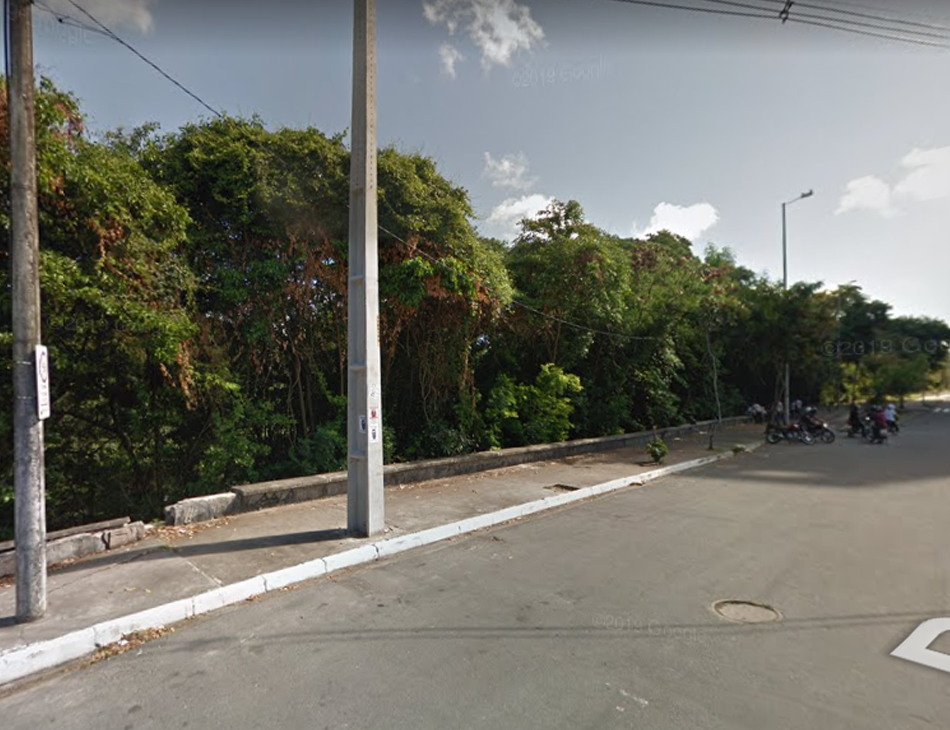 Corpo foi achado nas proximidades da rua Afonso Albuquerque de Melo