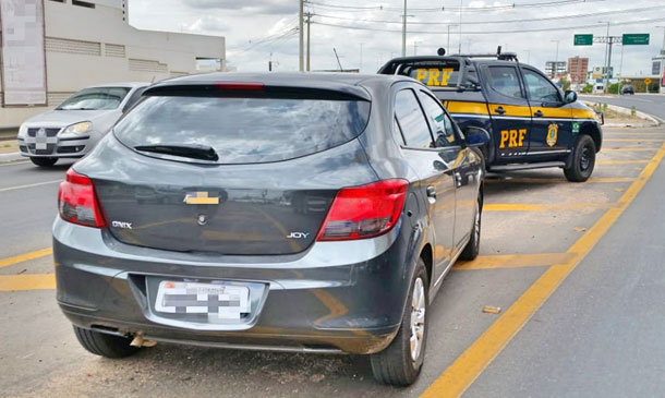 Carro foi achado no Sertão