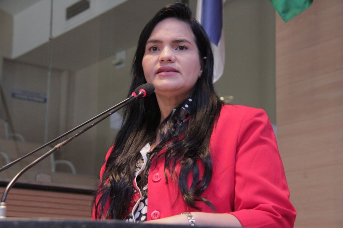 A vereadora foi a autora da proposição