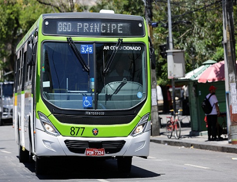 Ônibus