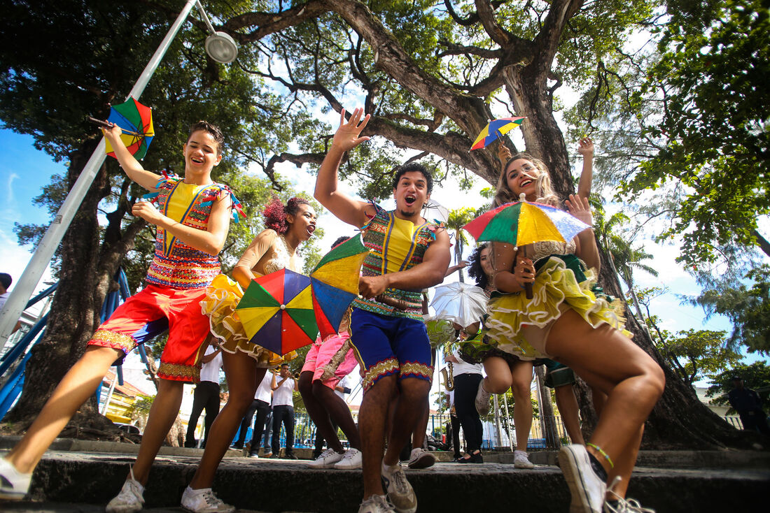 Orquestras, danças e oficinas integram a programação do "Magia do Frevo"