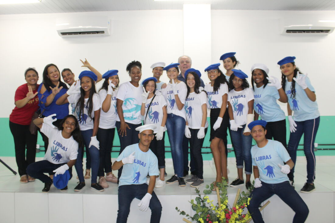 As matrículas serão efetivadas de acordo com o número de vagas existentes nas respectivas unidades de ensino