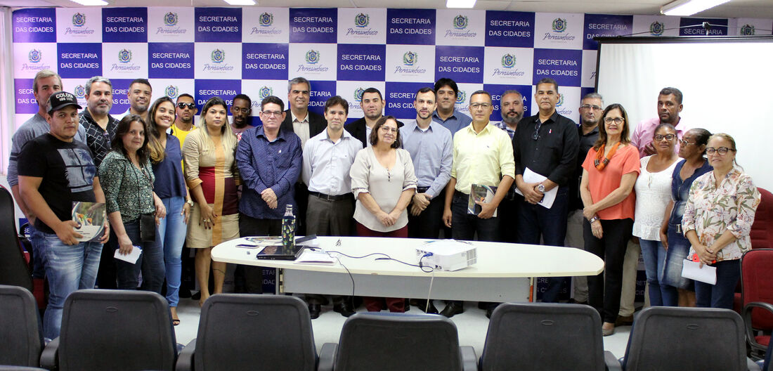 Os recursos também contemplarão a capacitação de catadoras e catadores de materiais recicláveis das cooperativas/associações da RMR