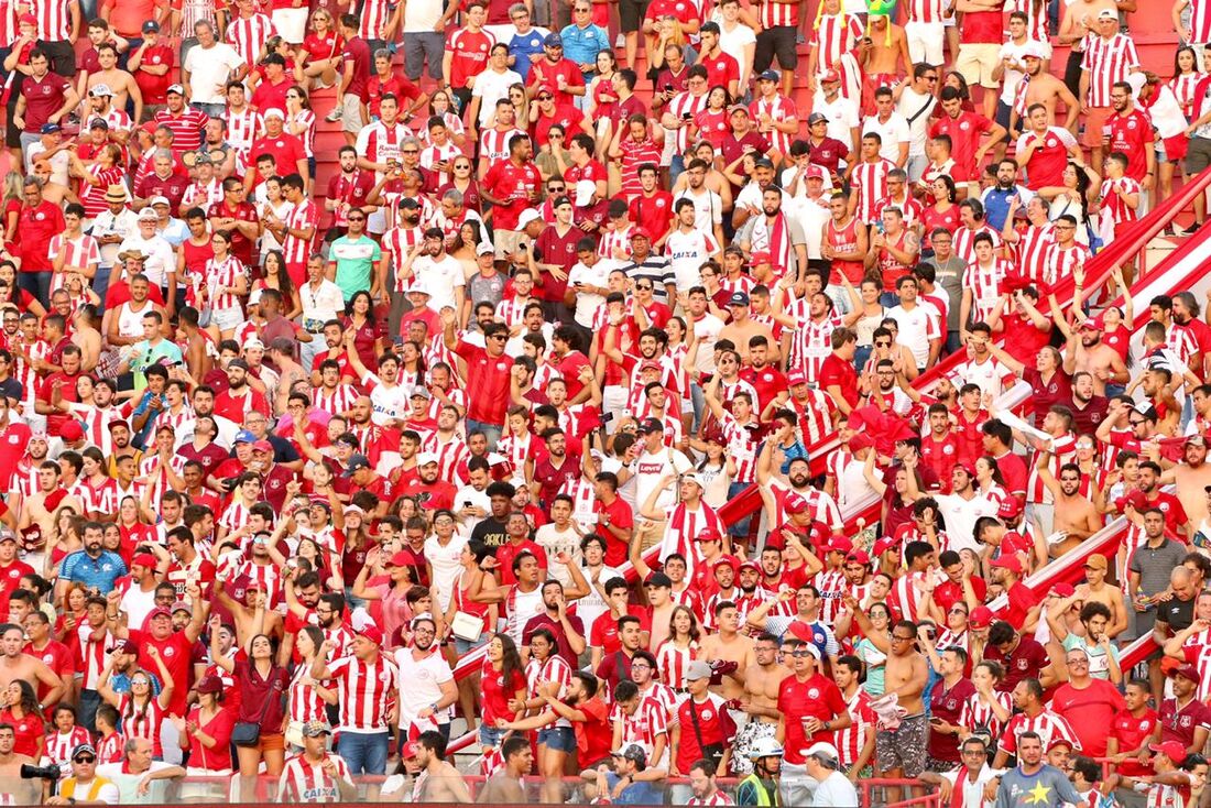 Torcida do Náutico nos Aflitos