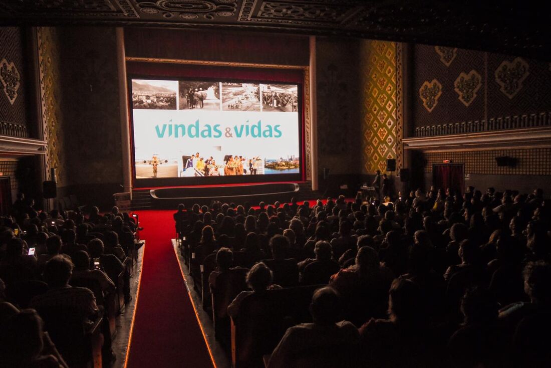 Exibição do filme 'Vindas e Vidas'