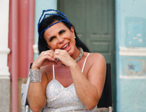 Gretchen em gravação de novo clipe