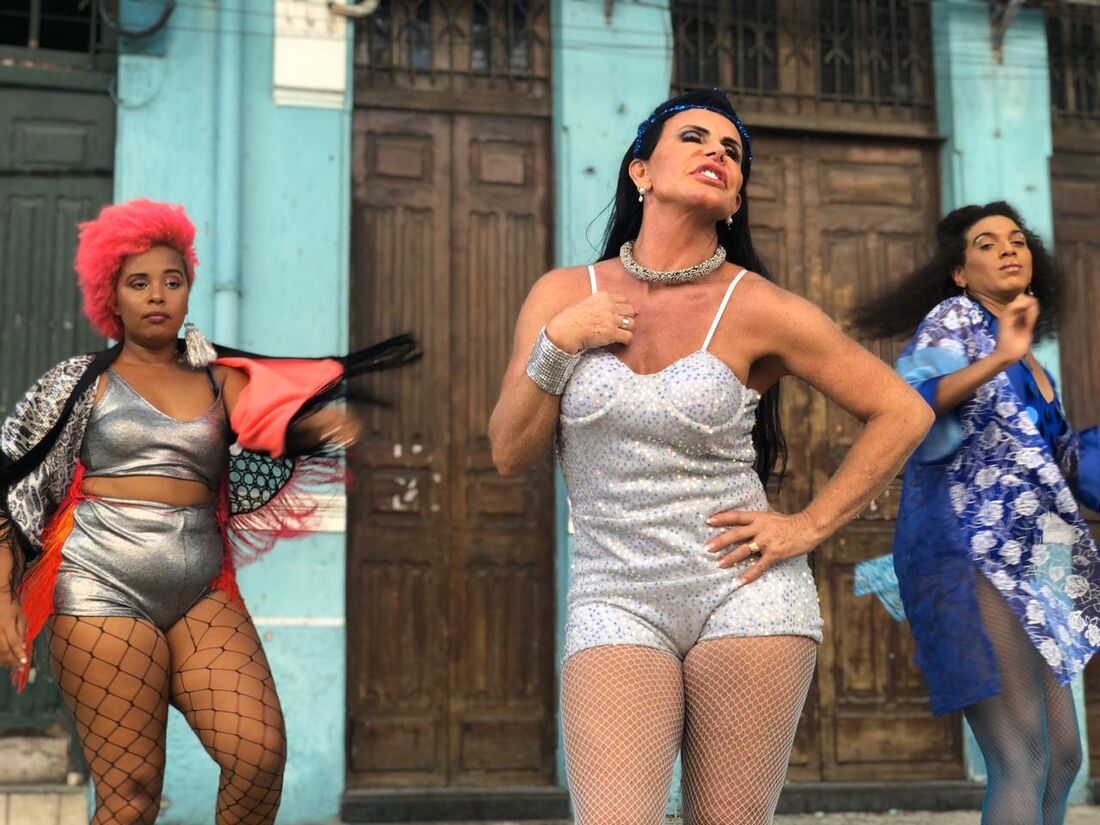 Pequeno Manual Prático de Como Não Ser um Babaca no Carnaval ganha versão "Conga la Conga" para combater o machismo e evitar situações como beijo forçado e assédio verbal