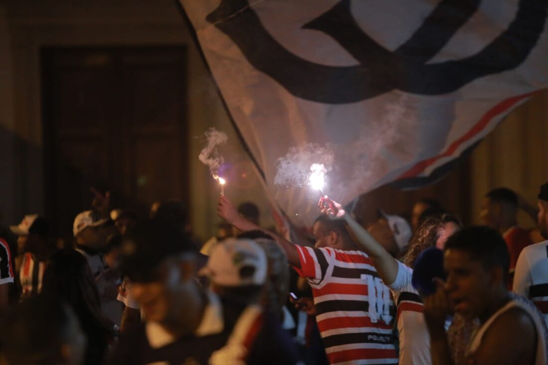Festa no aniversário do Santa Cruz, na Boa Vista