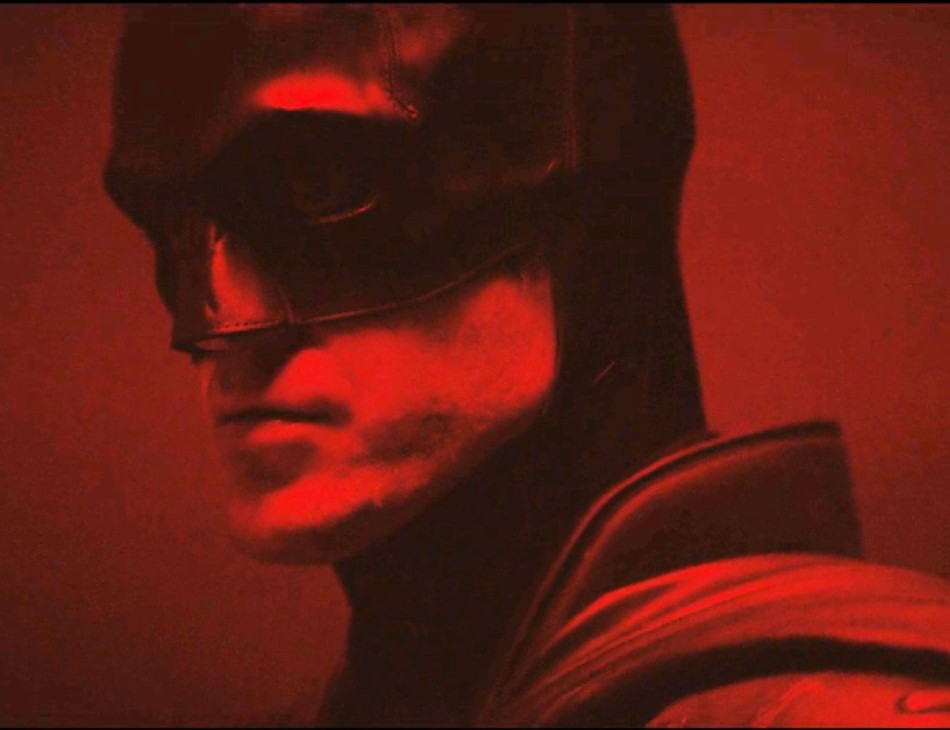 Robert Pattinson aparece pela primeira vez como Batman