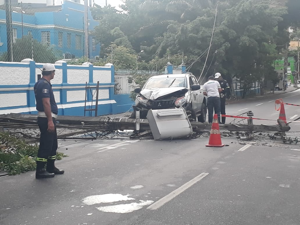 Acidente ocorreu perto do Colégio Agnes