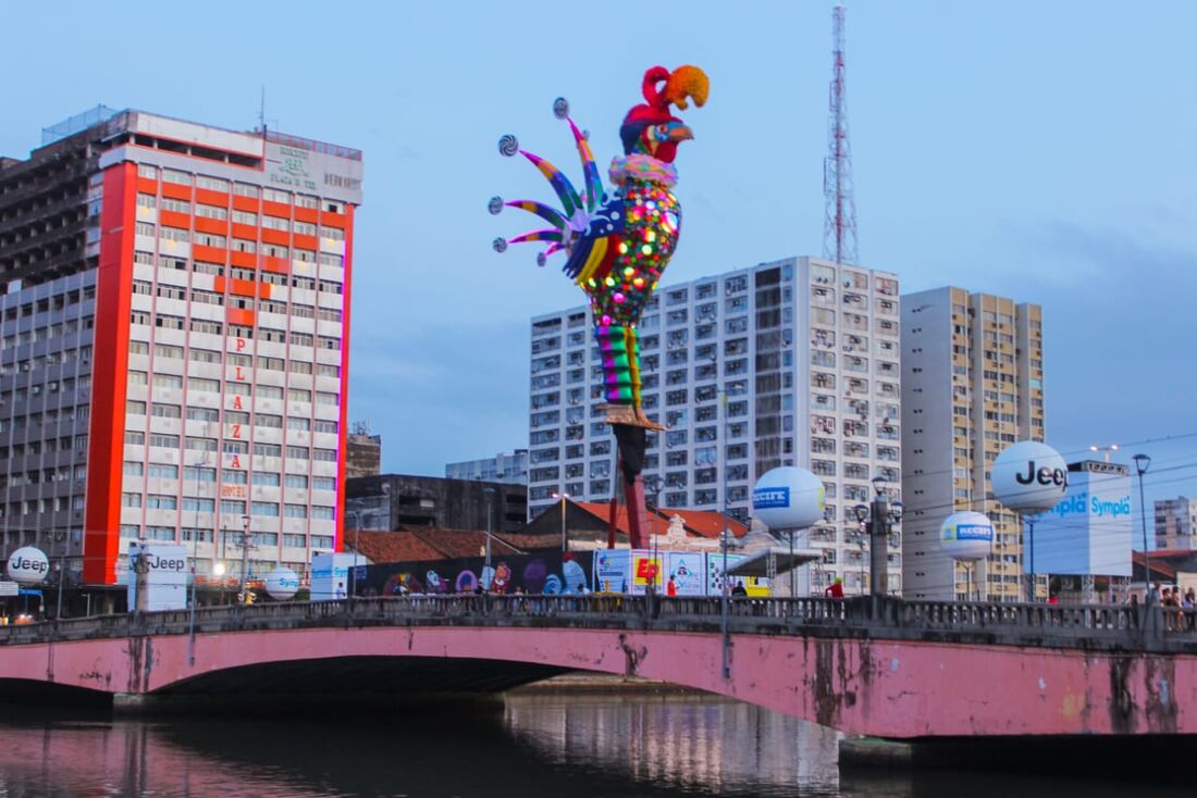 Linhas especiais para o carnaval e paradas provisórias foram criadas