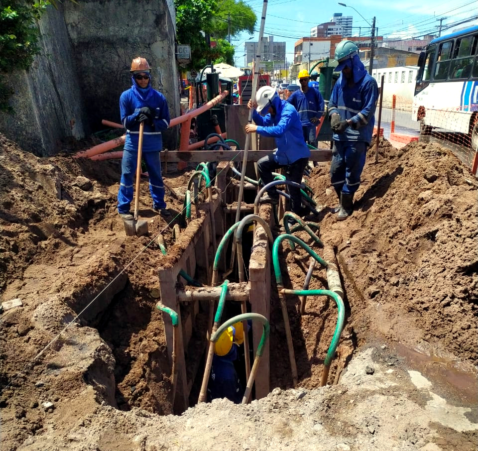 Obra de esgoto em Jaboatão