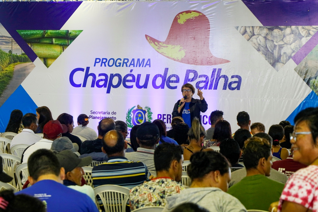 Benefício será pago em quatro parcelas para os trabalhadores rurais da fruticultura irrigada e da pesca artesanal no período da entressafra e inverno