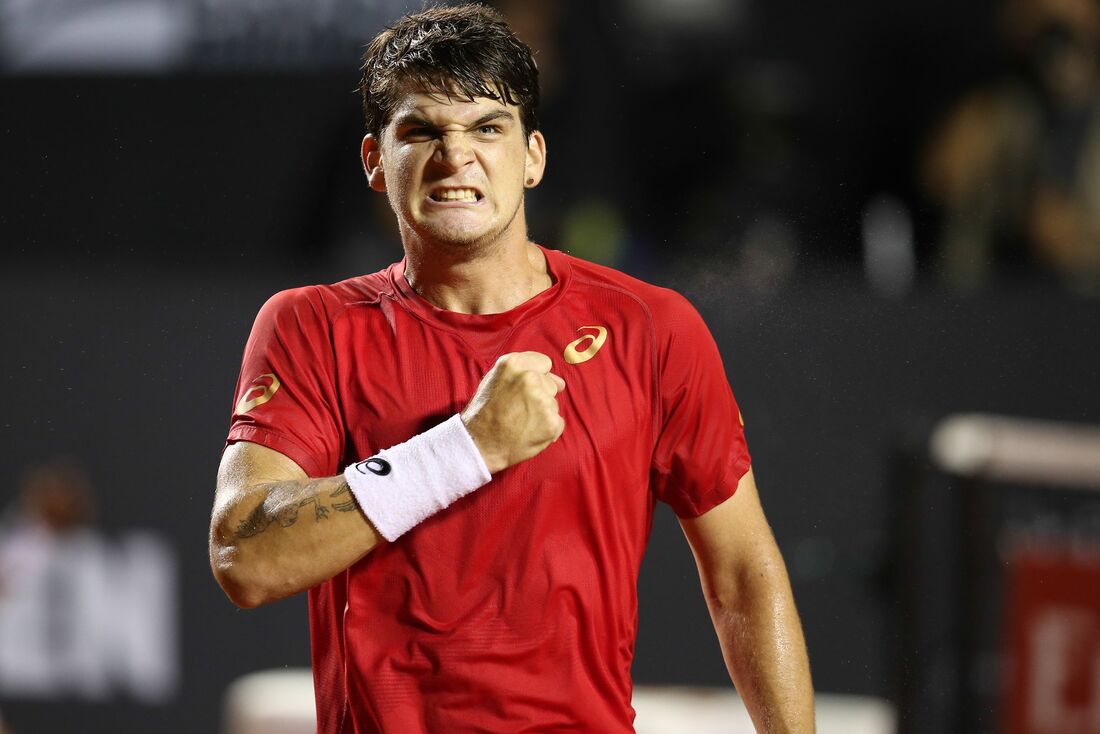 Thiago Wild levanta a torcida no Rio de Janeiro