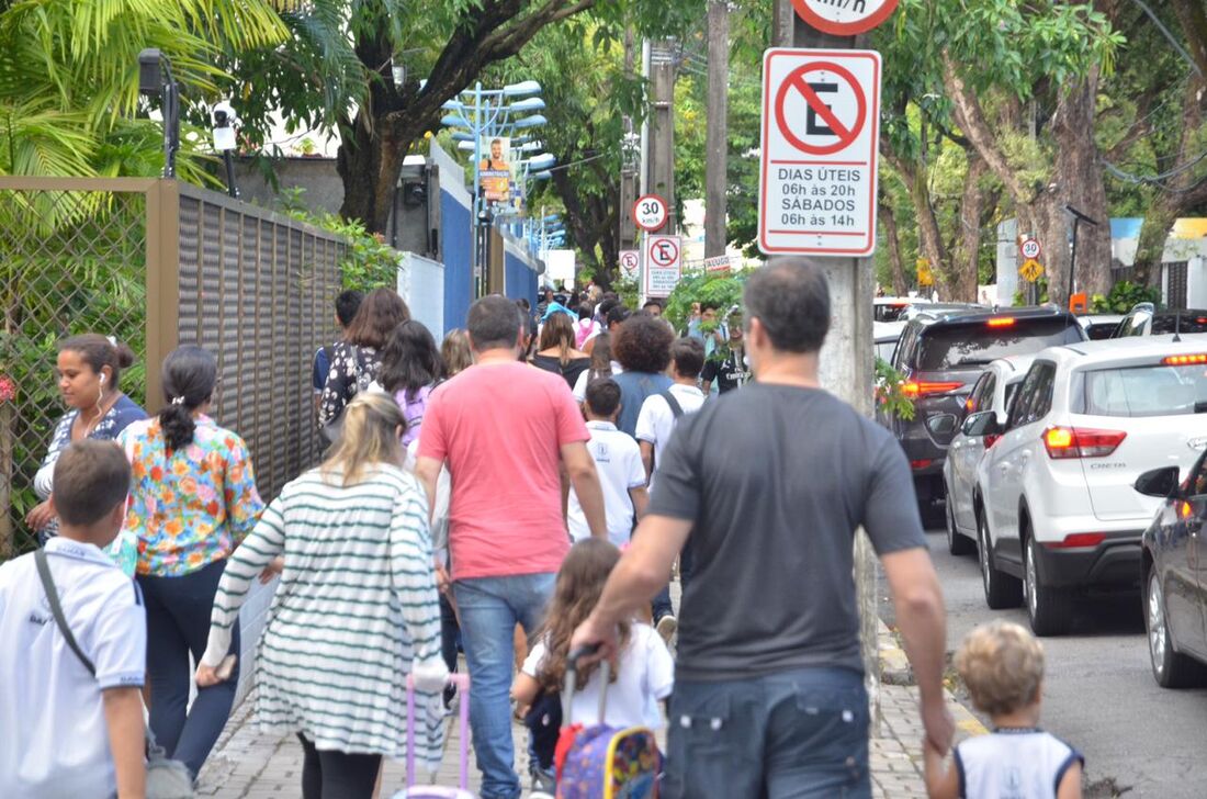 Volta às aulas no Recife.