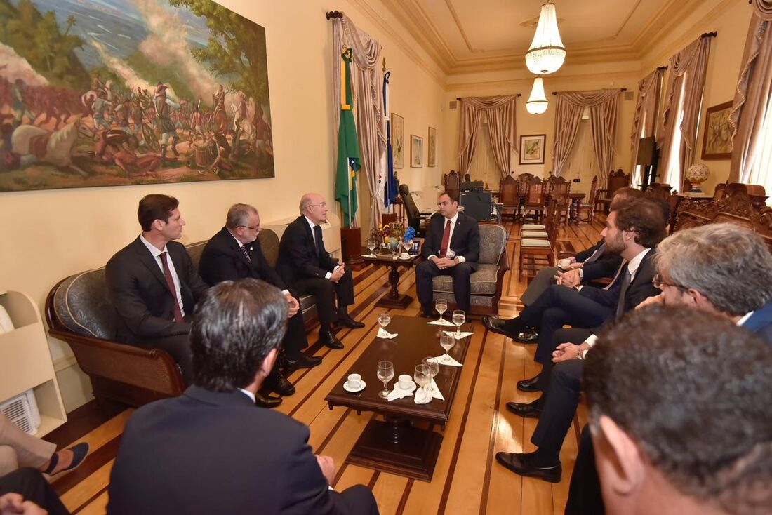 Reunião da diretoria da AENA, com o Governador Paulo Câmara