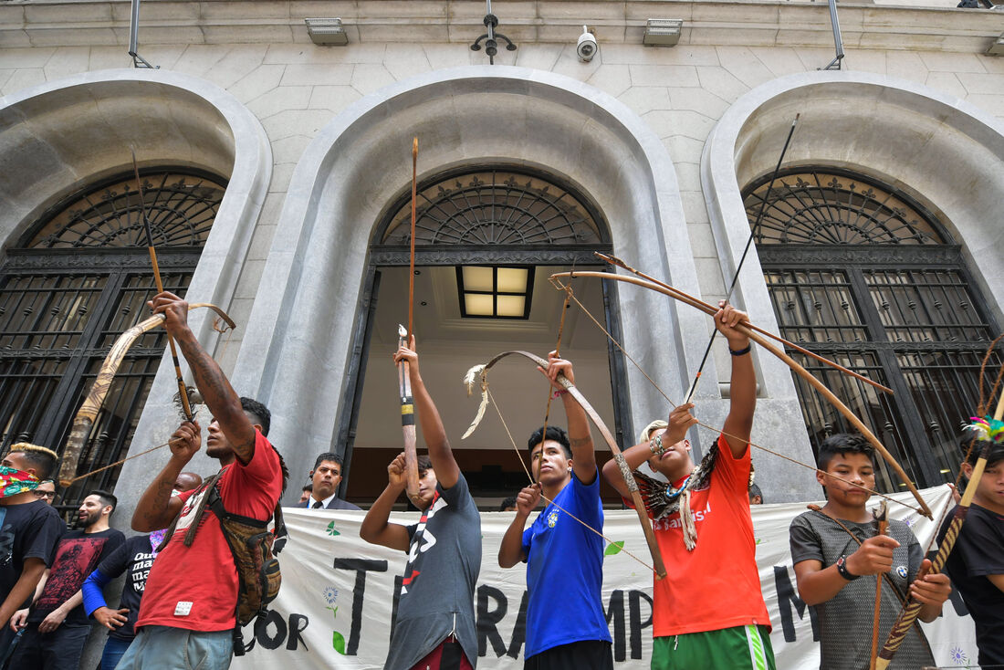 Indígenas em protesto