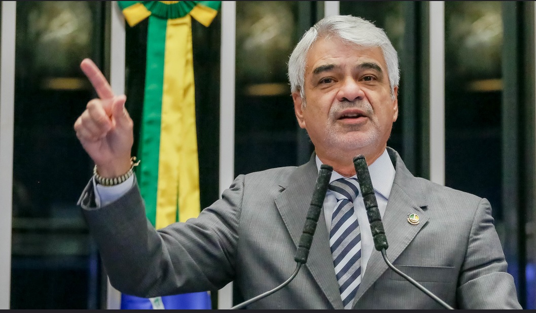 O senador Humberto Costa (PT-PE) ressaltou que as portarias foram criadas por governos distintos, mas têm o objetivo comum de garantir a saúde e o bem-estar de pessoas com sofrimento ou transtorno mental