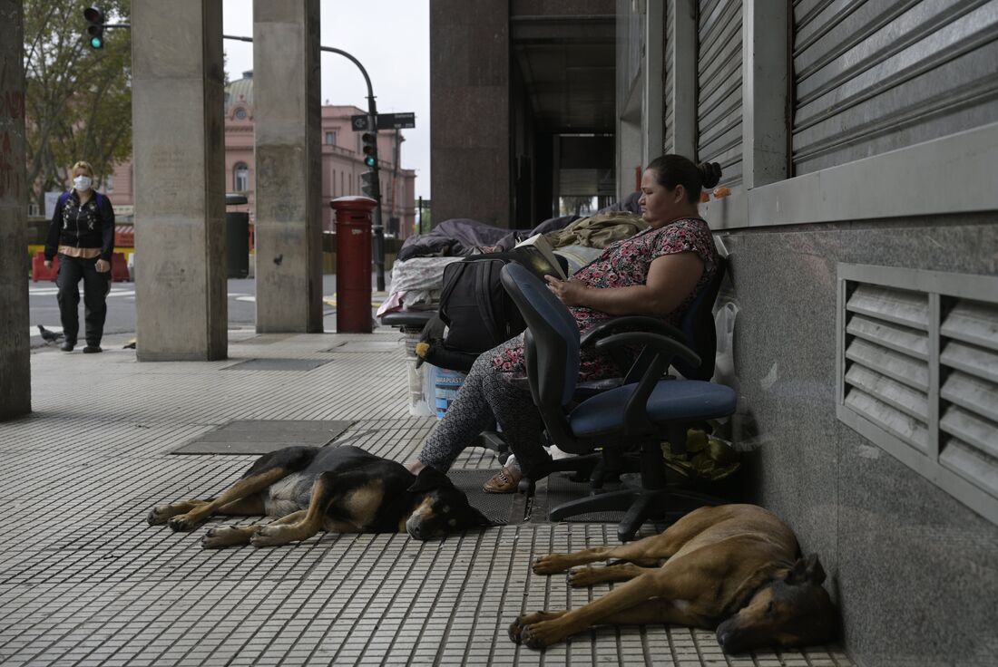 Moradora em situação de rua na Argentina