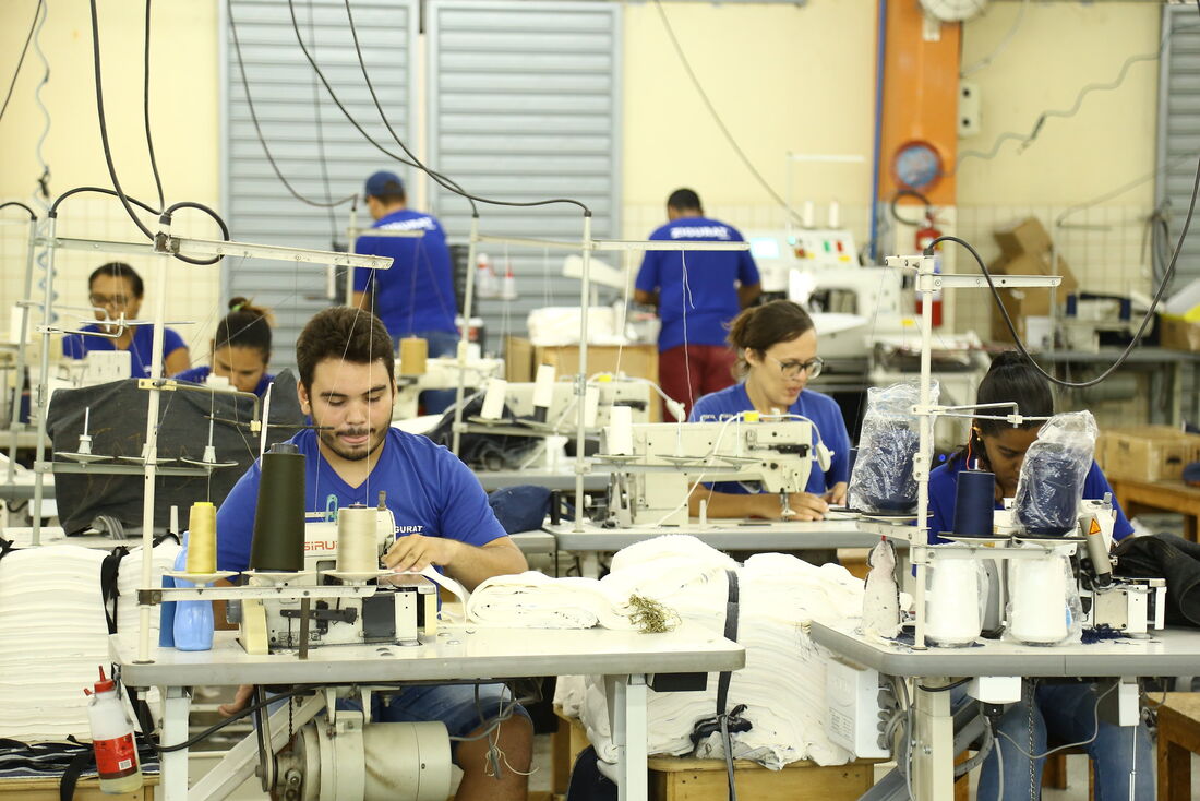 Durante a pandemia da Covid-19, Governo de Pernambuco vai incentivar polo têxtil a produzir EPIs para profissionais de saúde