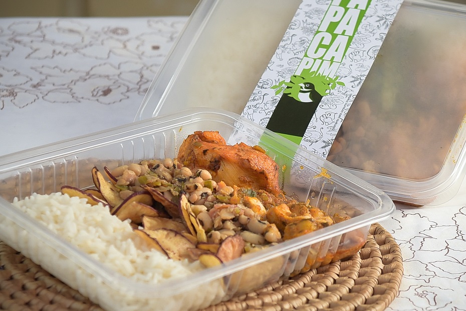 Linha de frente: Marmitas são destinadas à equipe médica de hospital