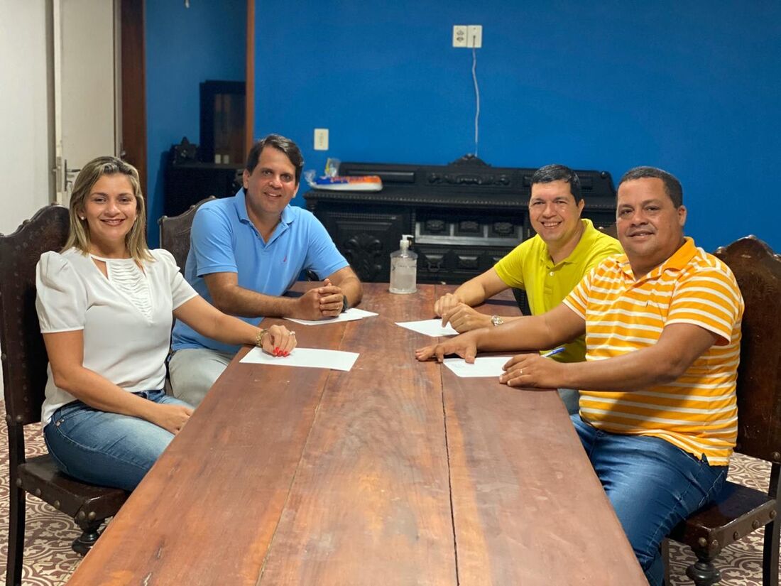 Um dos três irá representar o partido numa candidatura a prefeito da cidade