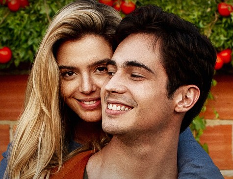 Giovanna Lancellotti e Danilo Mesquita são os protagonistas de "Ricos de amor"