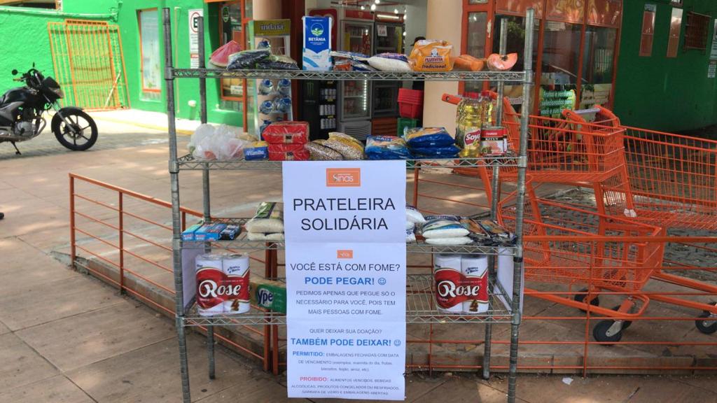 Mercadinho Sinas desenvolve prateleira solidária