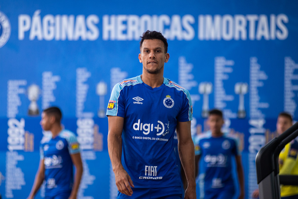 Henrique, jogador do Cruzeiro