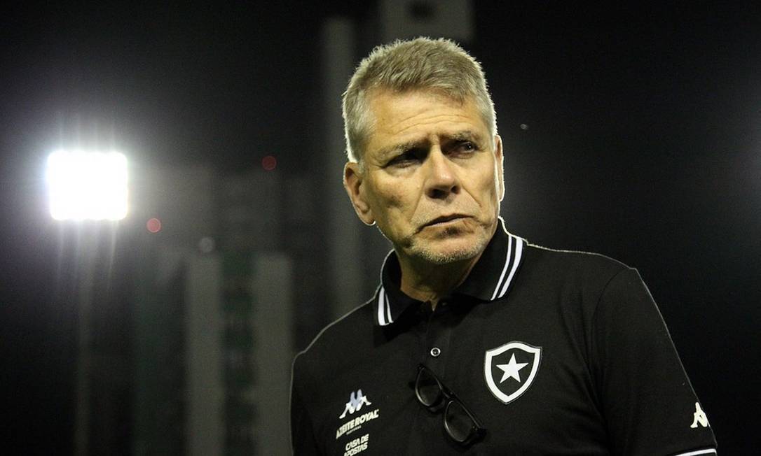 Paulo Autuori, treinador do Botafogo