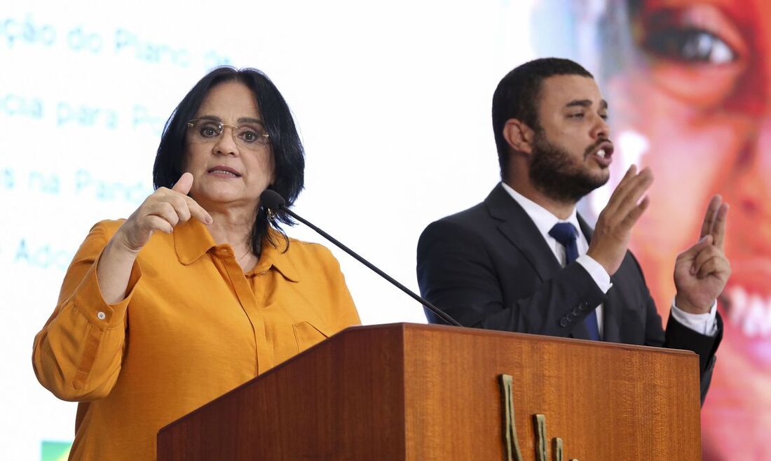 Damares Alves, ministra da Mulher, da Família e dos Direitos Humanos