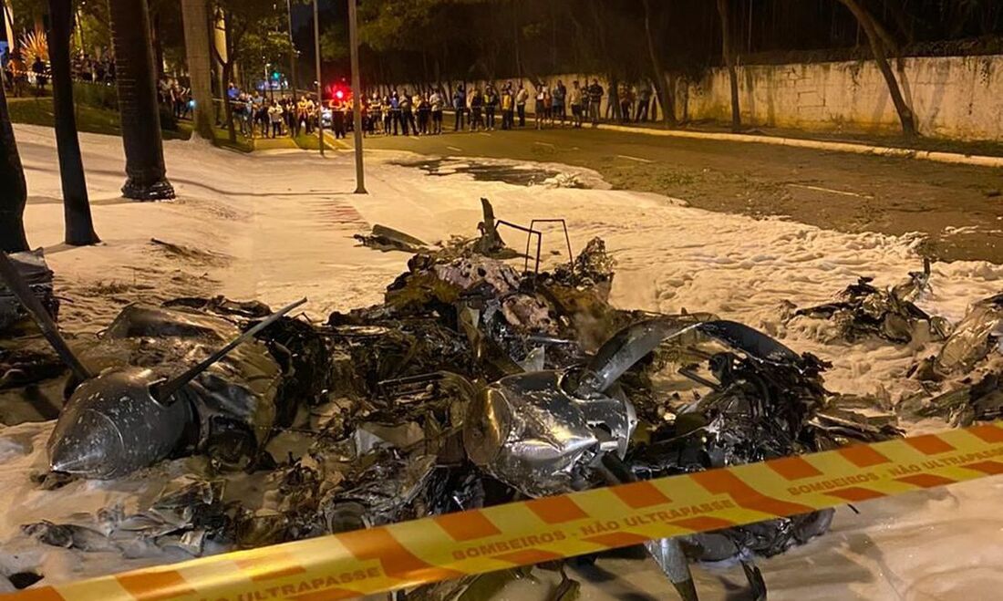 Avião caiu na capital paulista