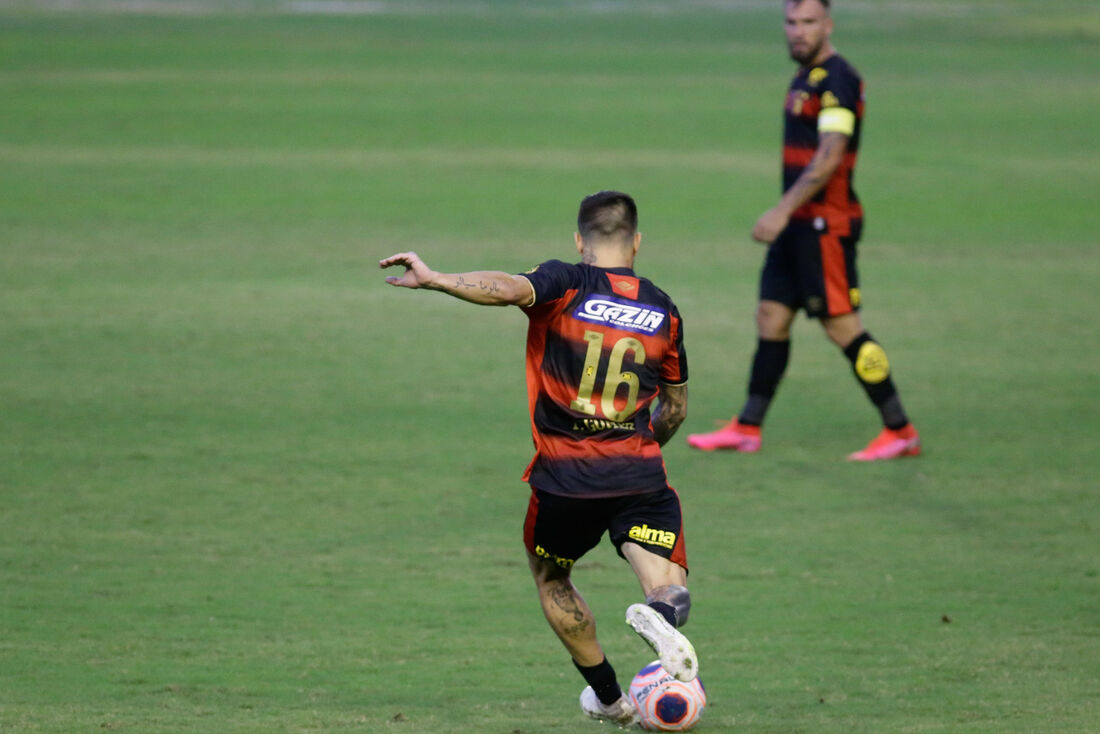 Armador do Sport, Jonatan Gomez é uma das principais peças ofensivas do Leão