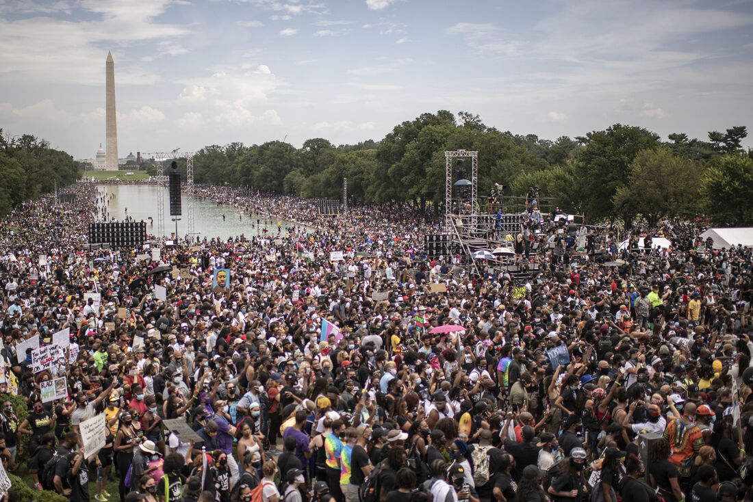 População se reuniu no Memorial Abraham Lincoln